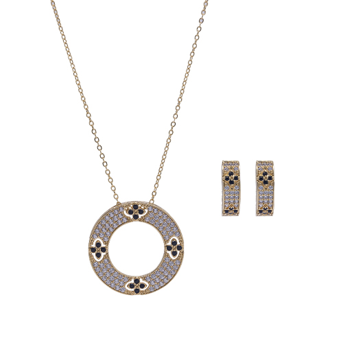 Women’s Pendant Set