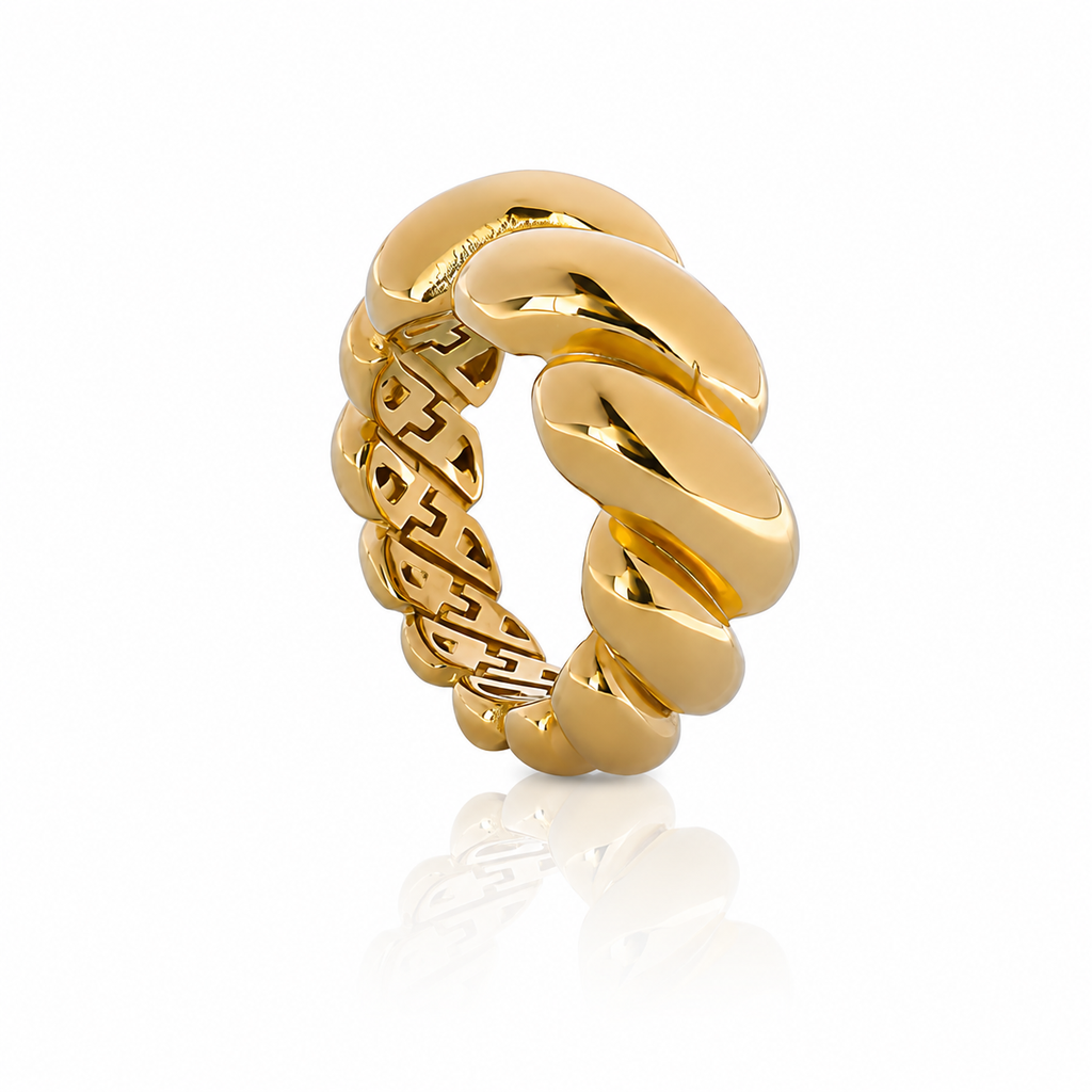 Women’s Ring (Size 8)