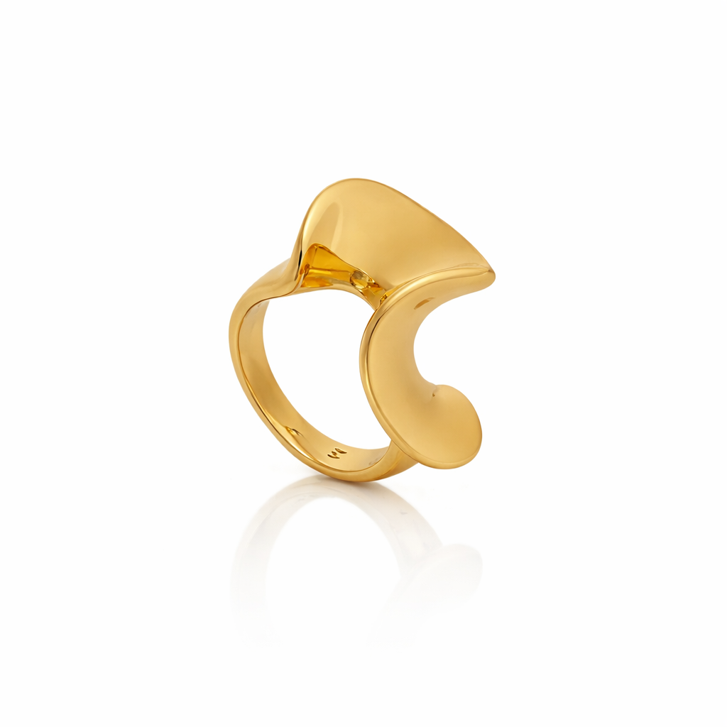 Women’s Ring (Size 6)