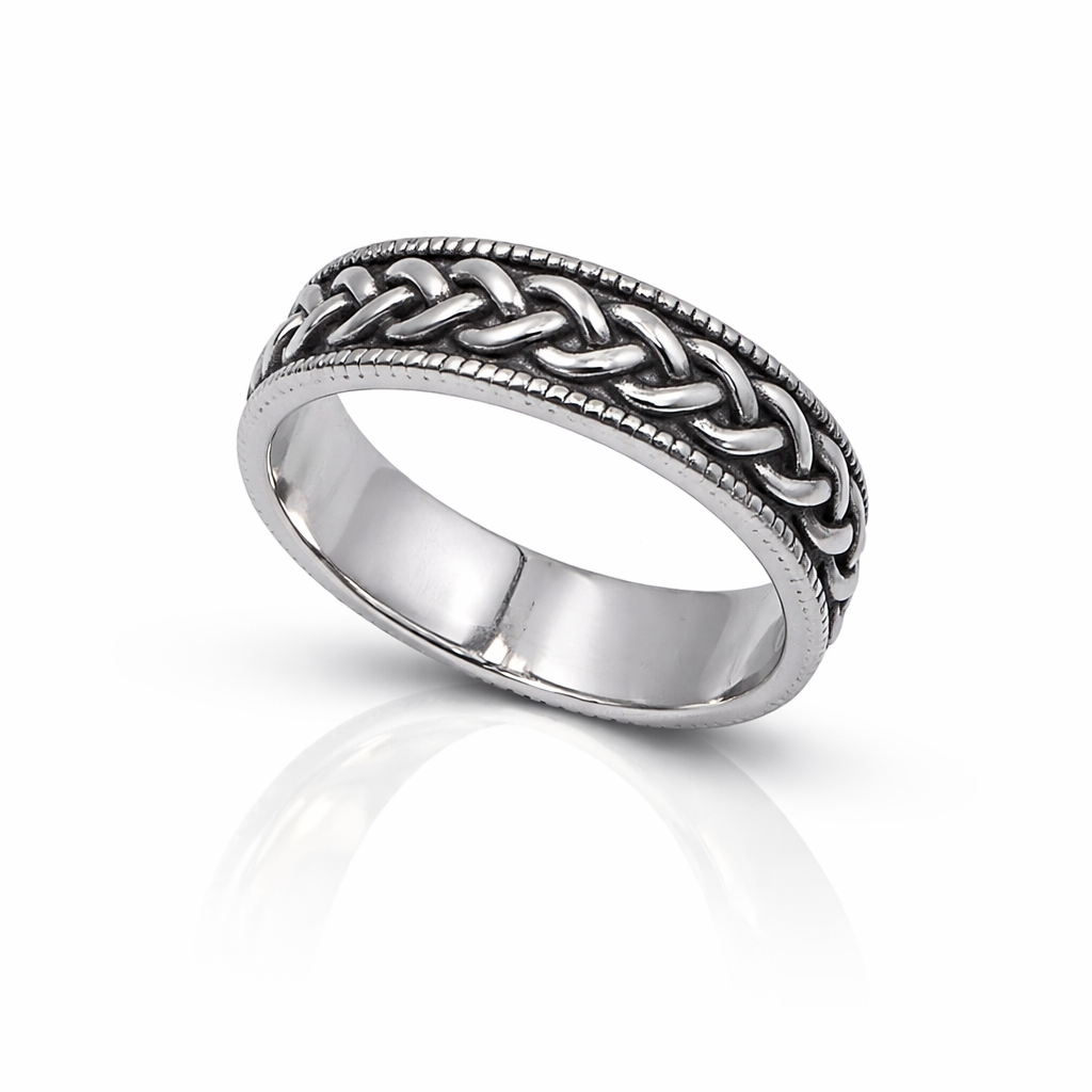 Men’s Ring ( Size 8 )