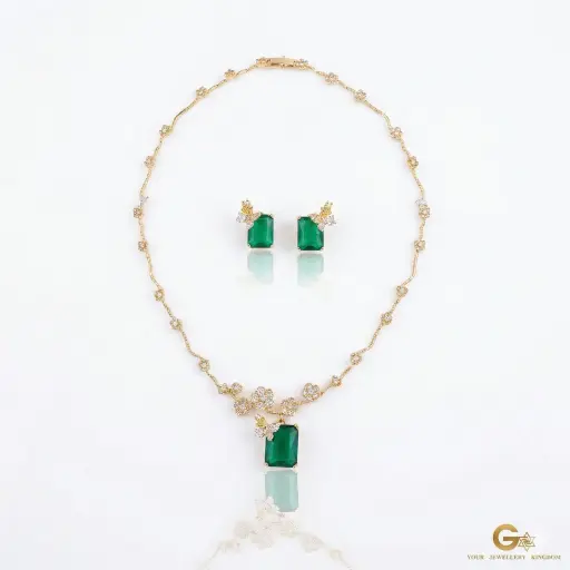 [2025-11-07-207.jpg] Luxury Women’s Set